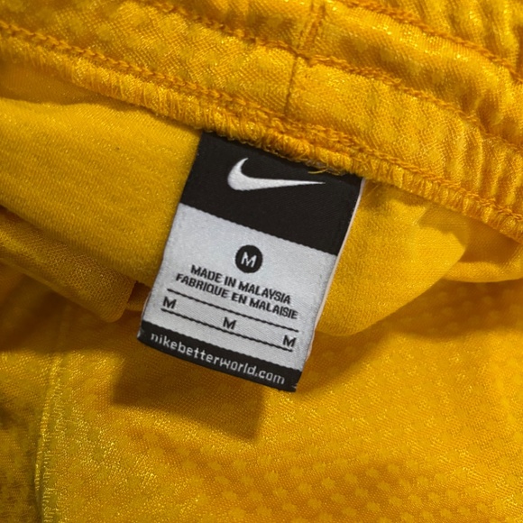 Nike* Y2K Dazzles *Yellow Satin Color & Look Basketball / Track Shorts * M - Picture 7 of 7